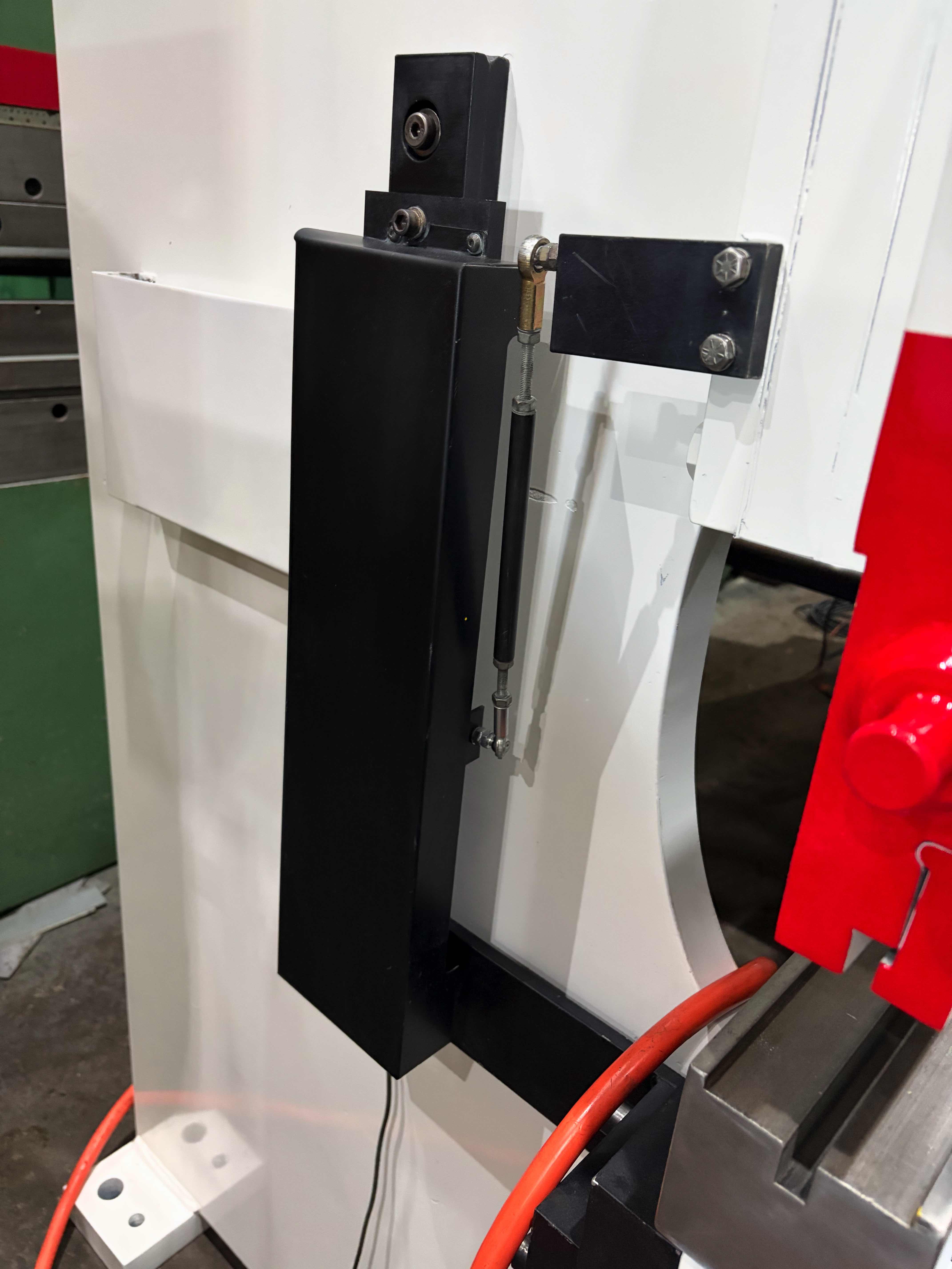 90 Ton X 10’ Cincinnati Model 90CB Hydraulic Press Brake
